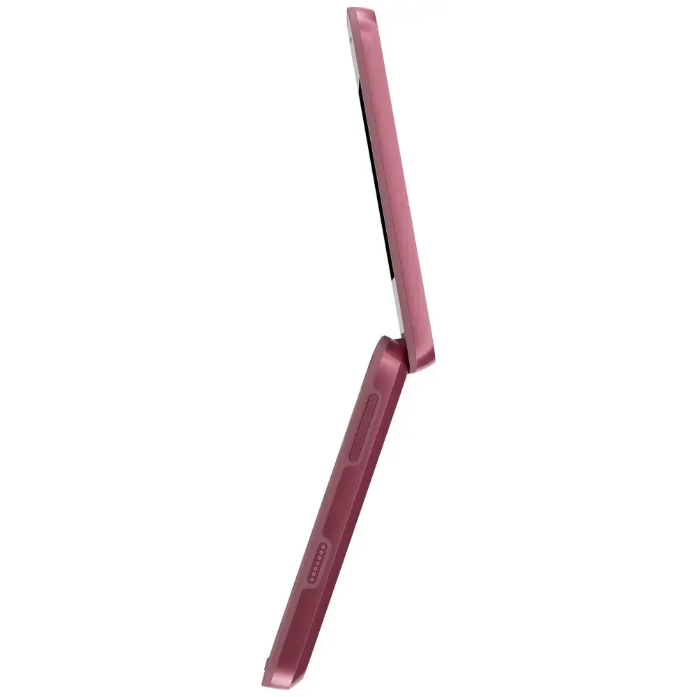 Un telefono cellulare a conchiglia rosa è mostrato di lato in posizione semiaperta.