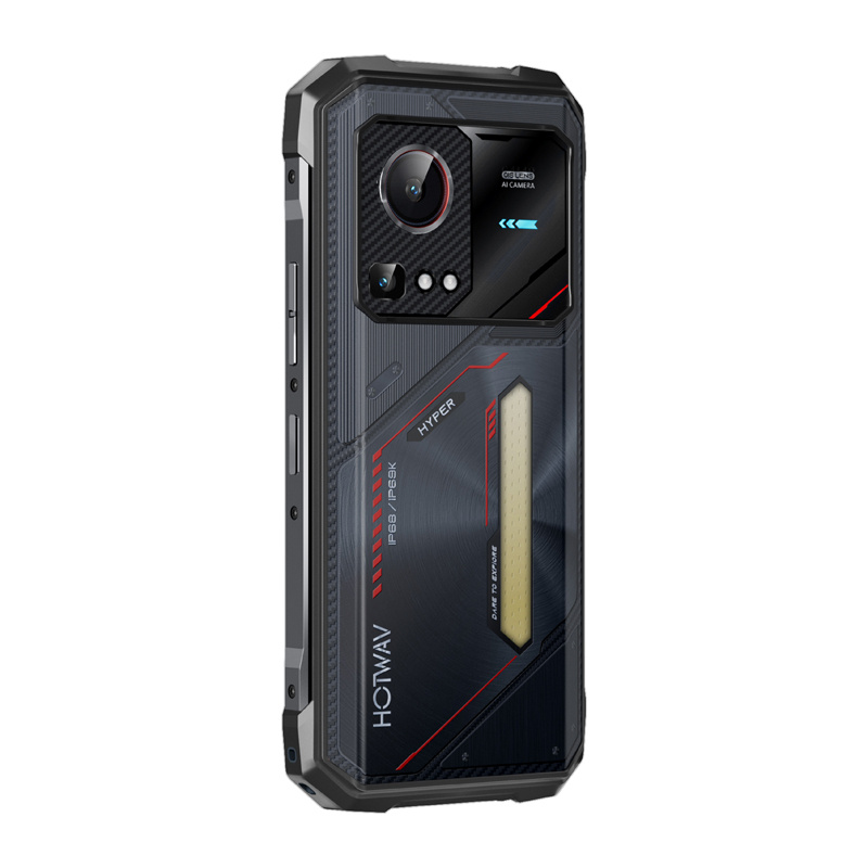 Retro di uno smartphone robusto nero Hotwav con dettagli rossi, doppia fotocamera e motivi sulla scocca.