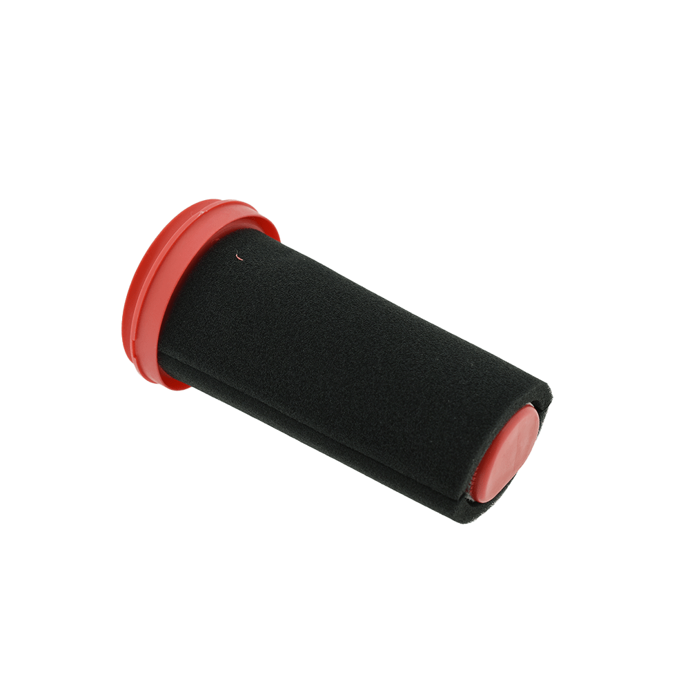 Ein zylindrischer schwarzer Schaumstofffilter mit roten Plastikendkappen auf einem schwarzen Hintergrund.