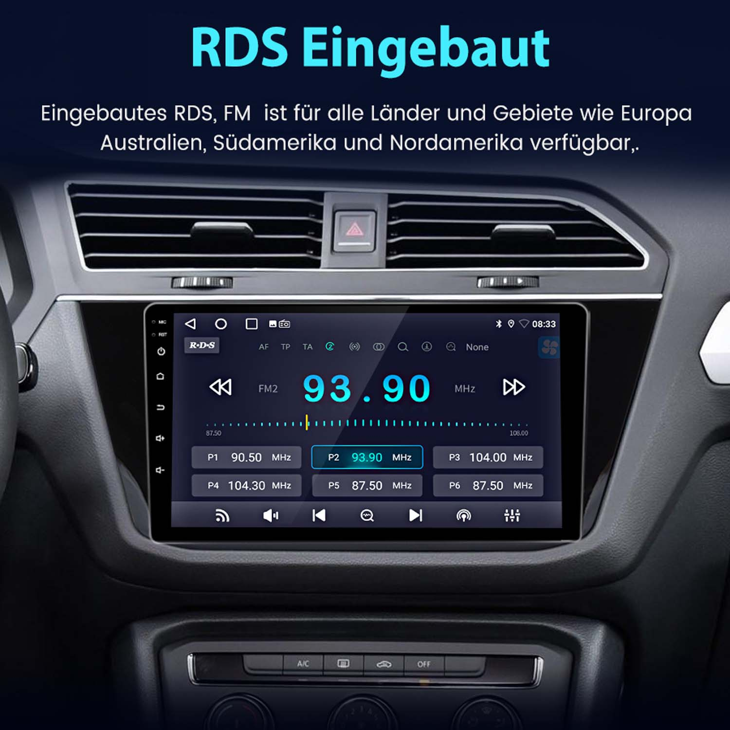 Autoradio mit RDS-Anzeige in einem Autocockpit.