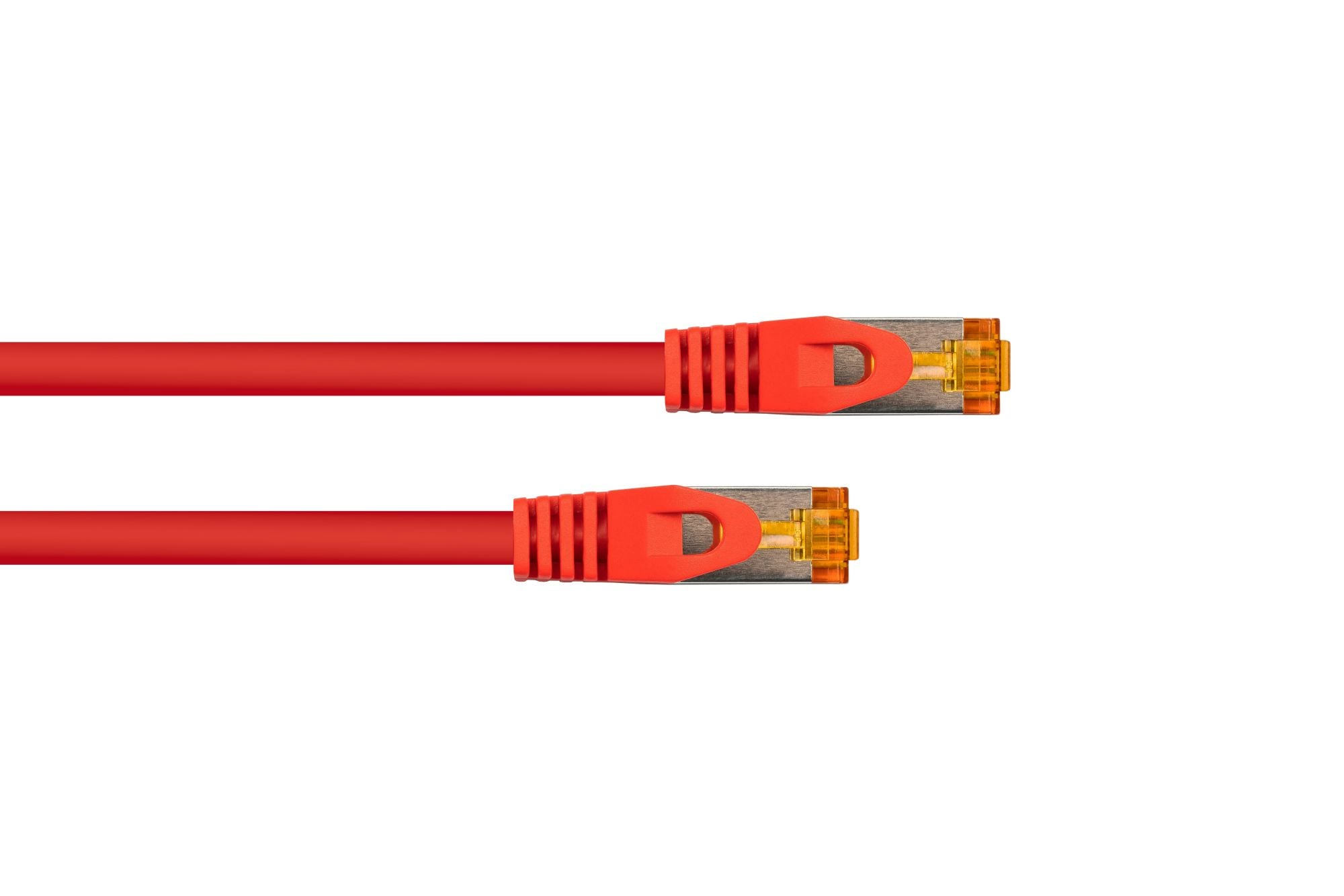 Zwei rote Ethernet-Kabel mit RJ45-Steckern vor weißem Hintergrund.