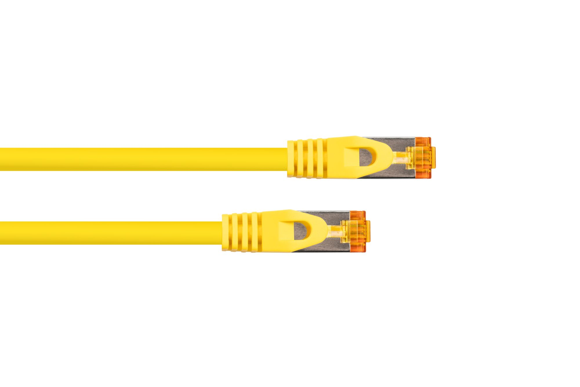 Zwei gelbe Ethernet-Kabel mit RJ45-Steckern auf weißlichem Hintergrund.