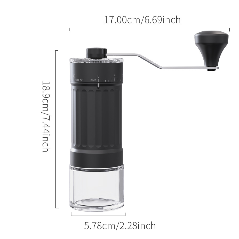 Schwarze Handkaffeemühle mit Maßen in Zentimetern und Zoll auf weißem Hintergrund.