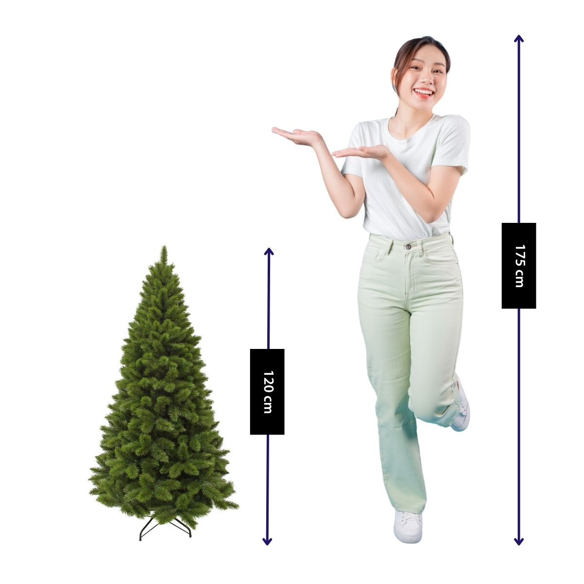 Een vrouw wijst naar een kunstkerstboom van 120 cm naast haar, wat een totale hoogte van 175 cm aangeeft.