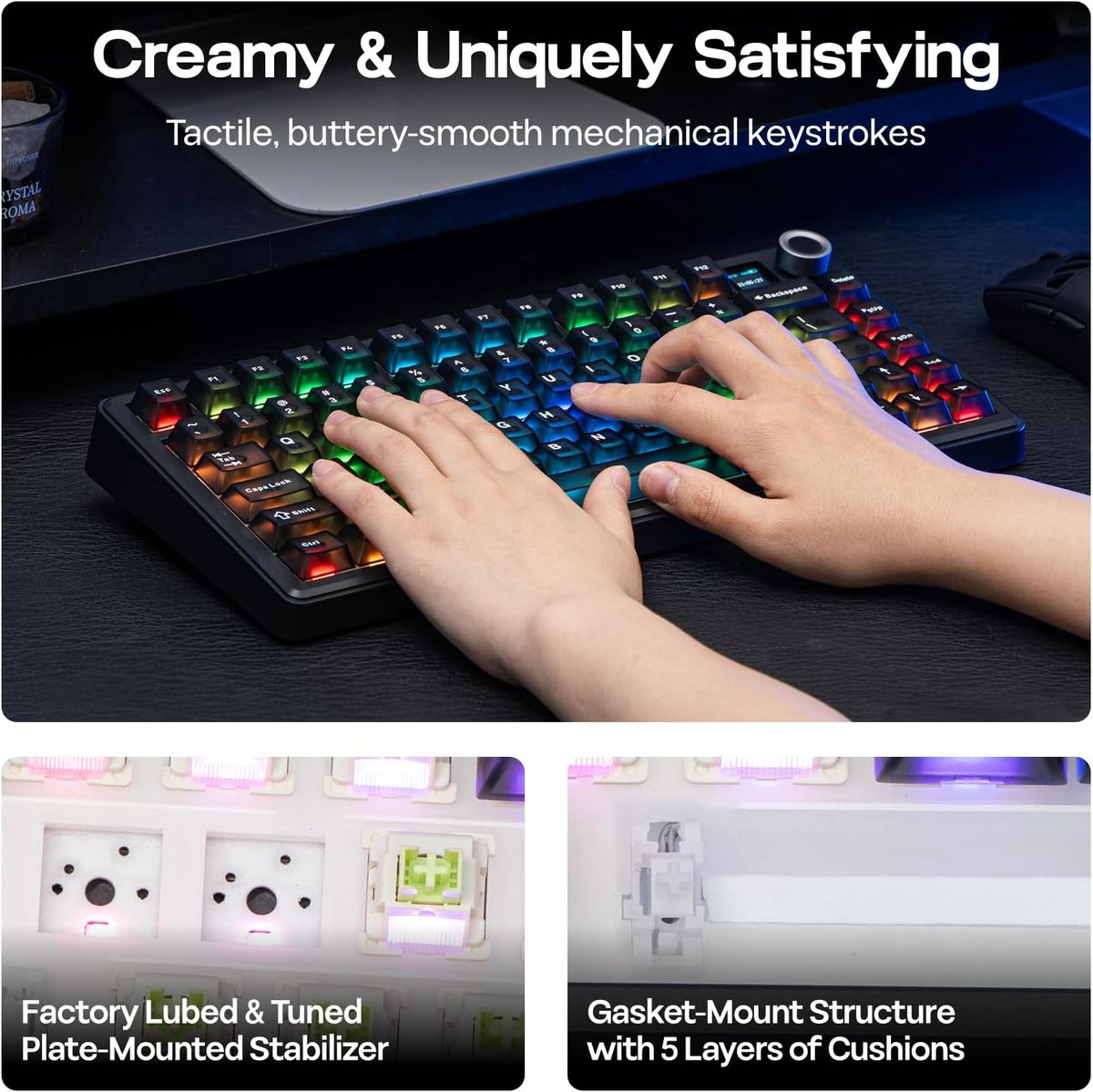 Mains tapant sur un clavier mécanique rétroéclairé RVB, avec interrupteurs et stabilisateurs ci-dessous.