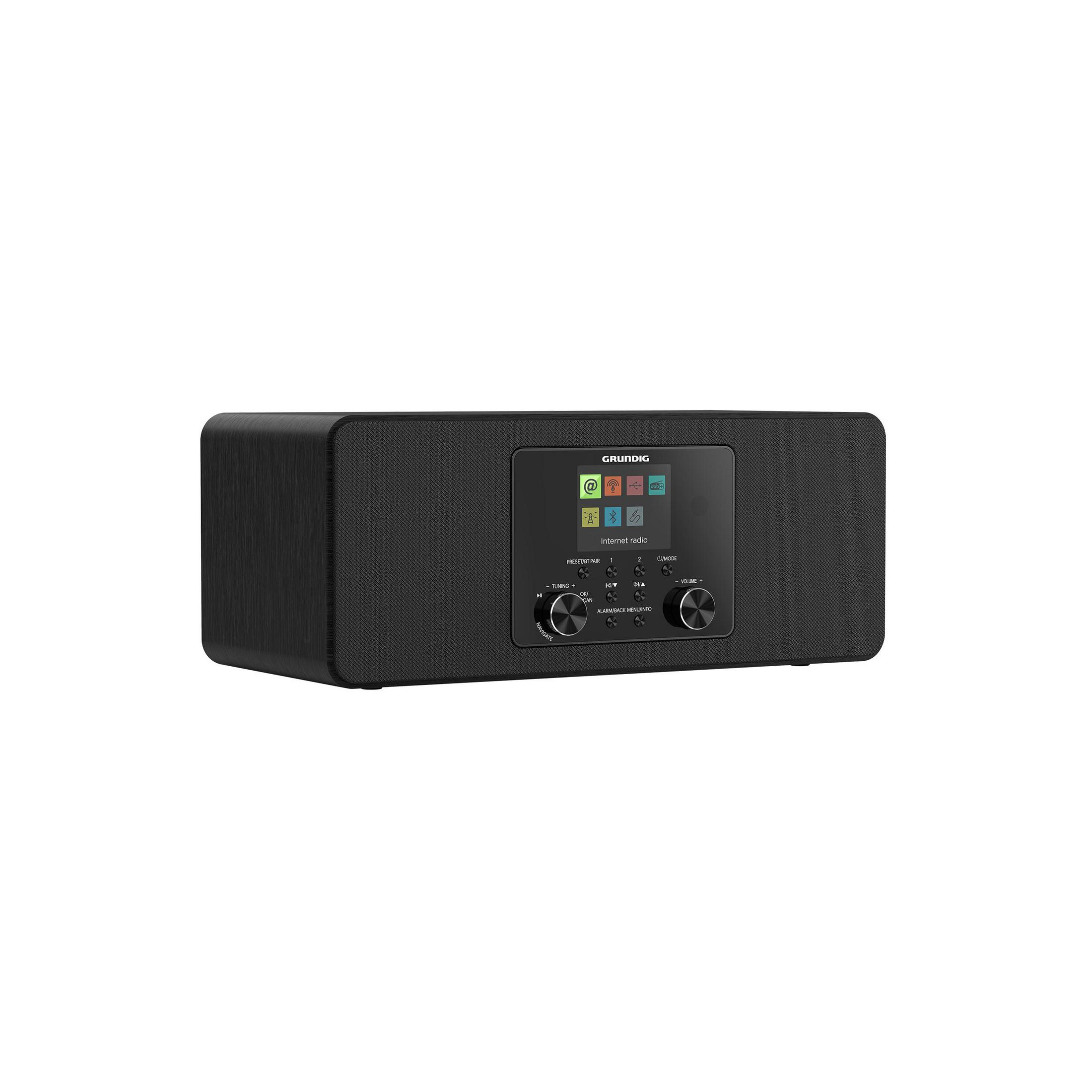 Ein schwarzes Grundig Internetradio mit Farbdisplay, Bedienknöpfen und Lautsprechergittern auf einer weißen Fläche.