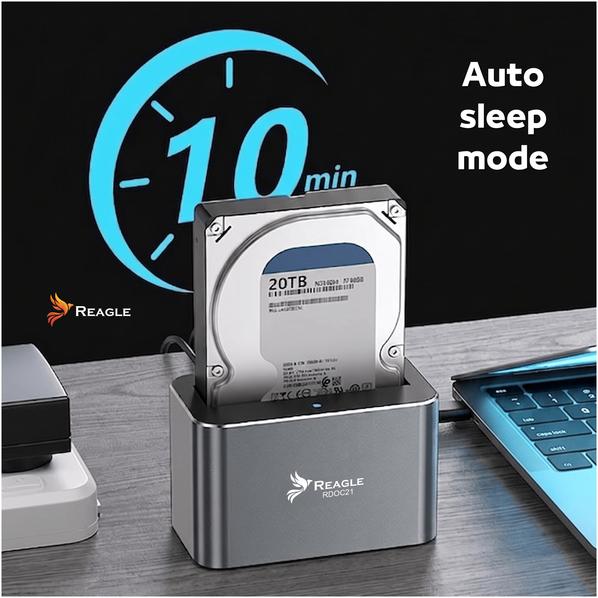 Eine Reagle Festplattenstation auf einem Tisch mit dem Text Auto sleep mode und einer 10-Minuten-Grafik.
