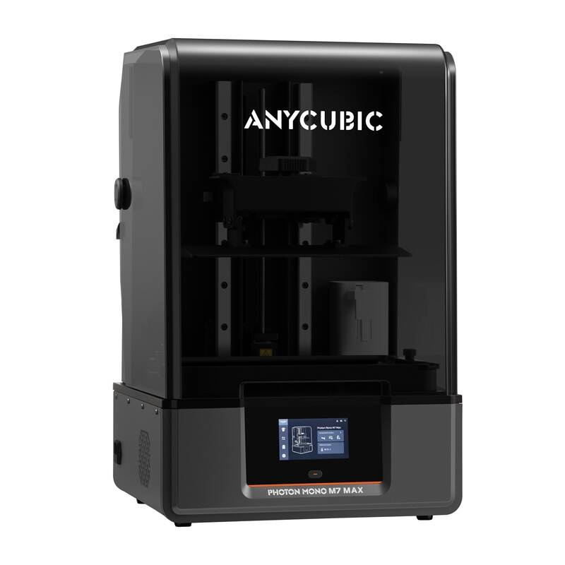 Stampante 3D Anycubic Photon Mono M7 Max in un moderno involucro nero con touch screen digitale.