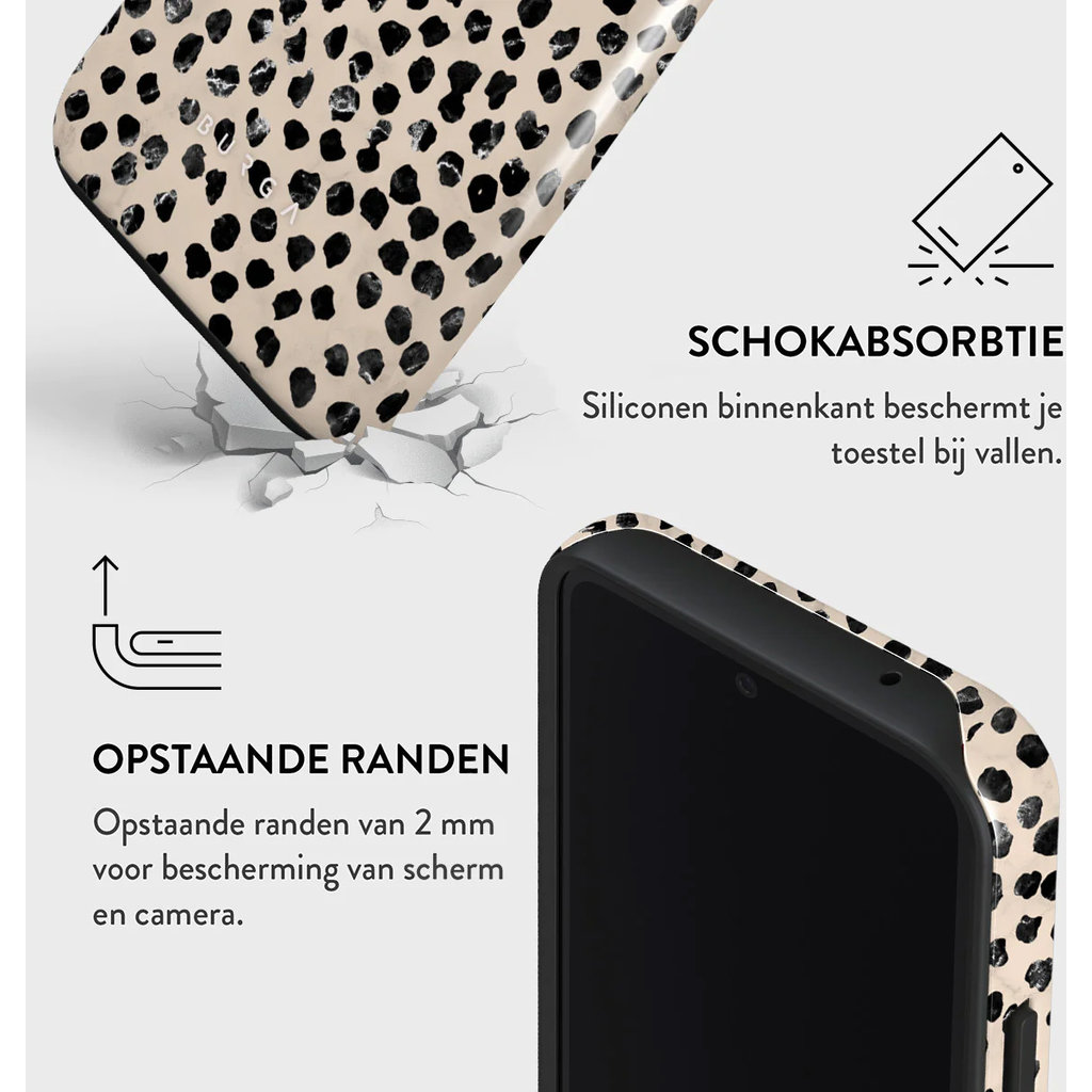 Une coque de téléphone imprimé guépard beige et noir mettant en valeur l'absorption des chocs et les bords surélevés.