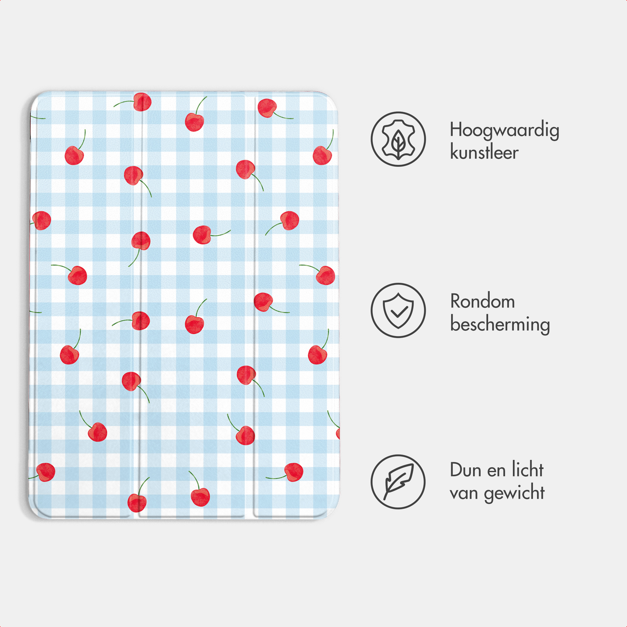 Une coque de tablette à motif vichy bleu et blanc et cerises rouges, accompagnée de trois icônes et de texte néerlandais.