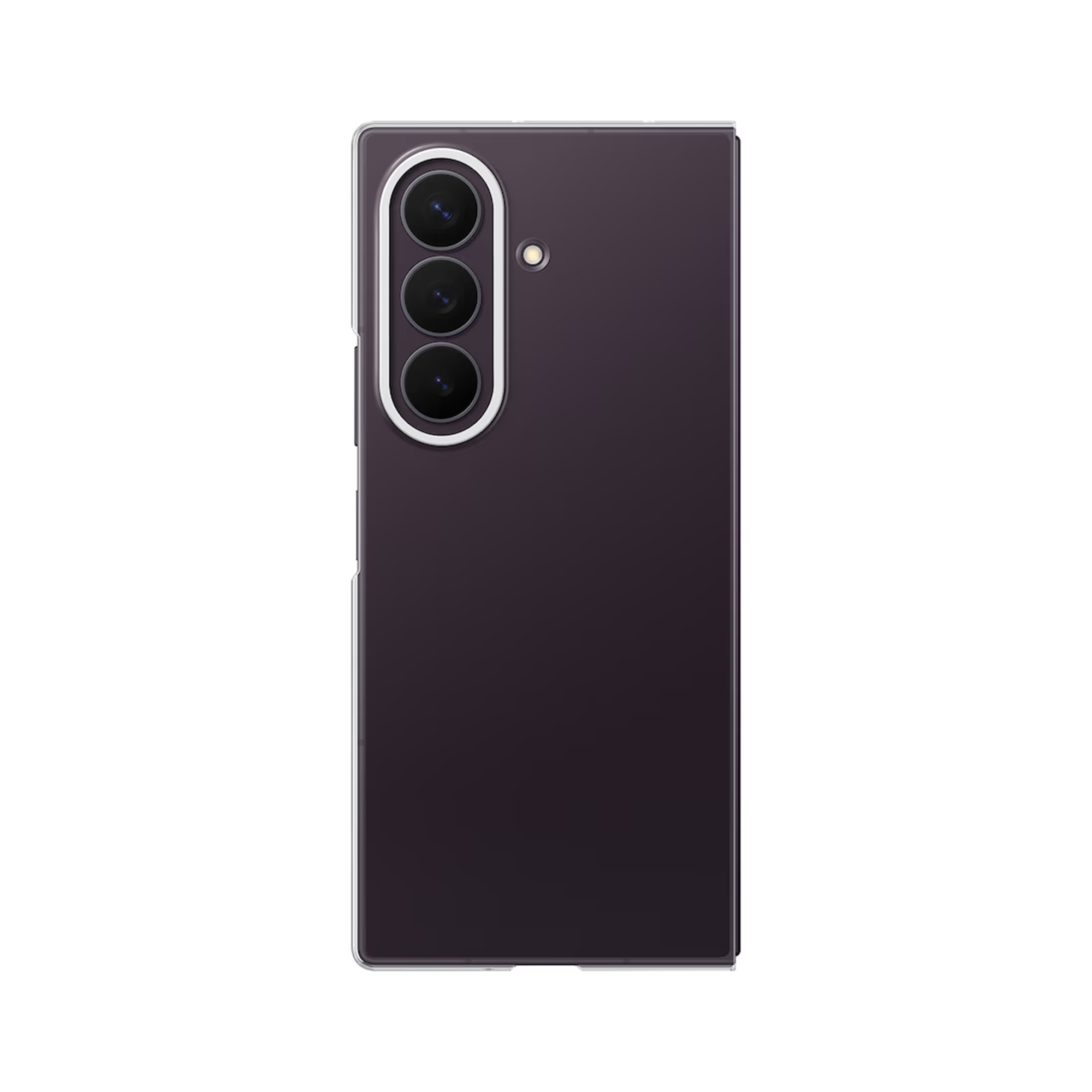 Parte trasera de un teléfono inteligente morado en funda transparente con tres lentes de cámara y flash.
