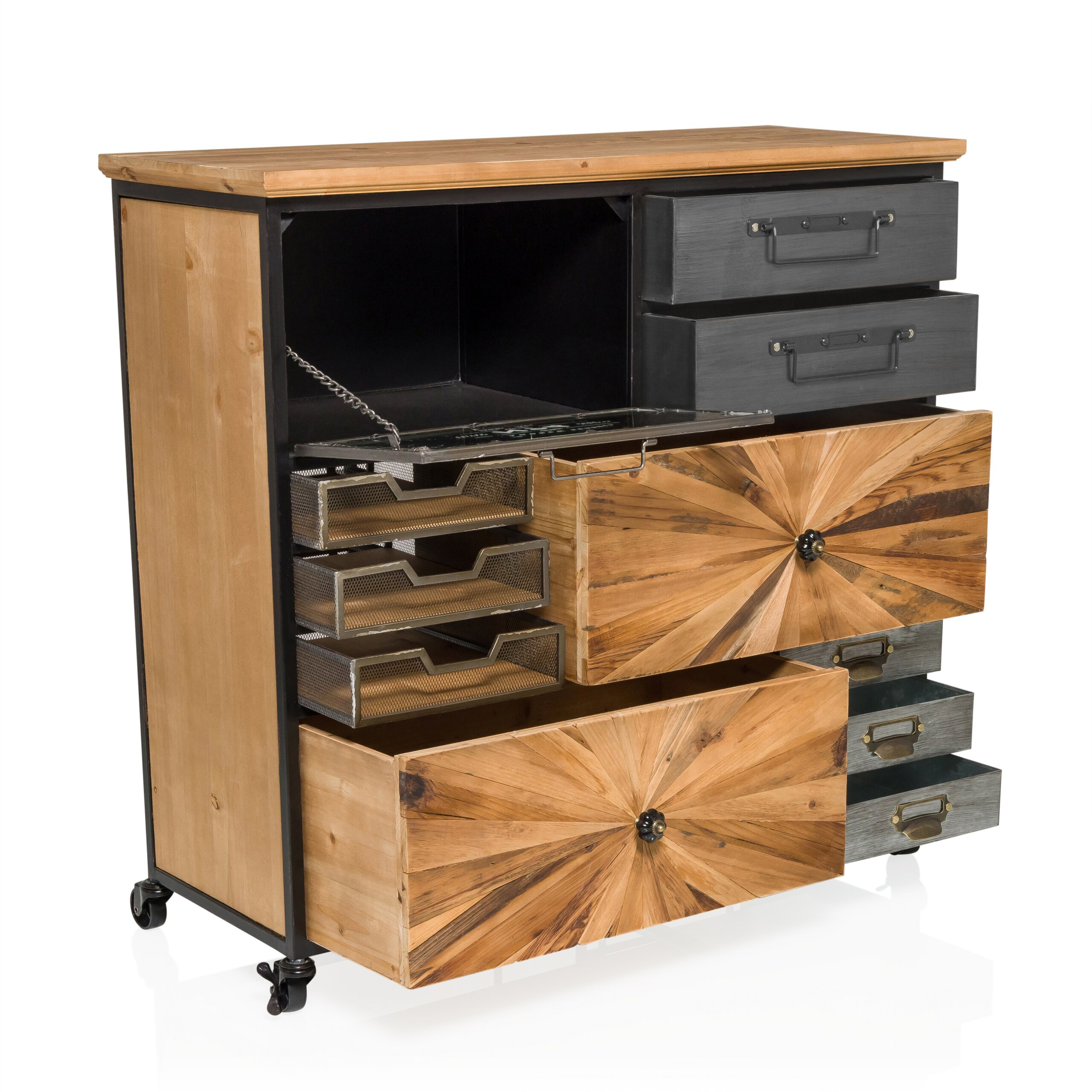 Holz- und Metallkommode auf Rädern mit offenen Regalen und verschiedenen Schubladen.