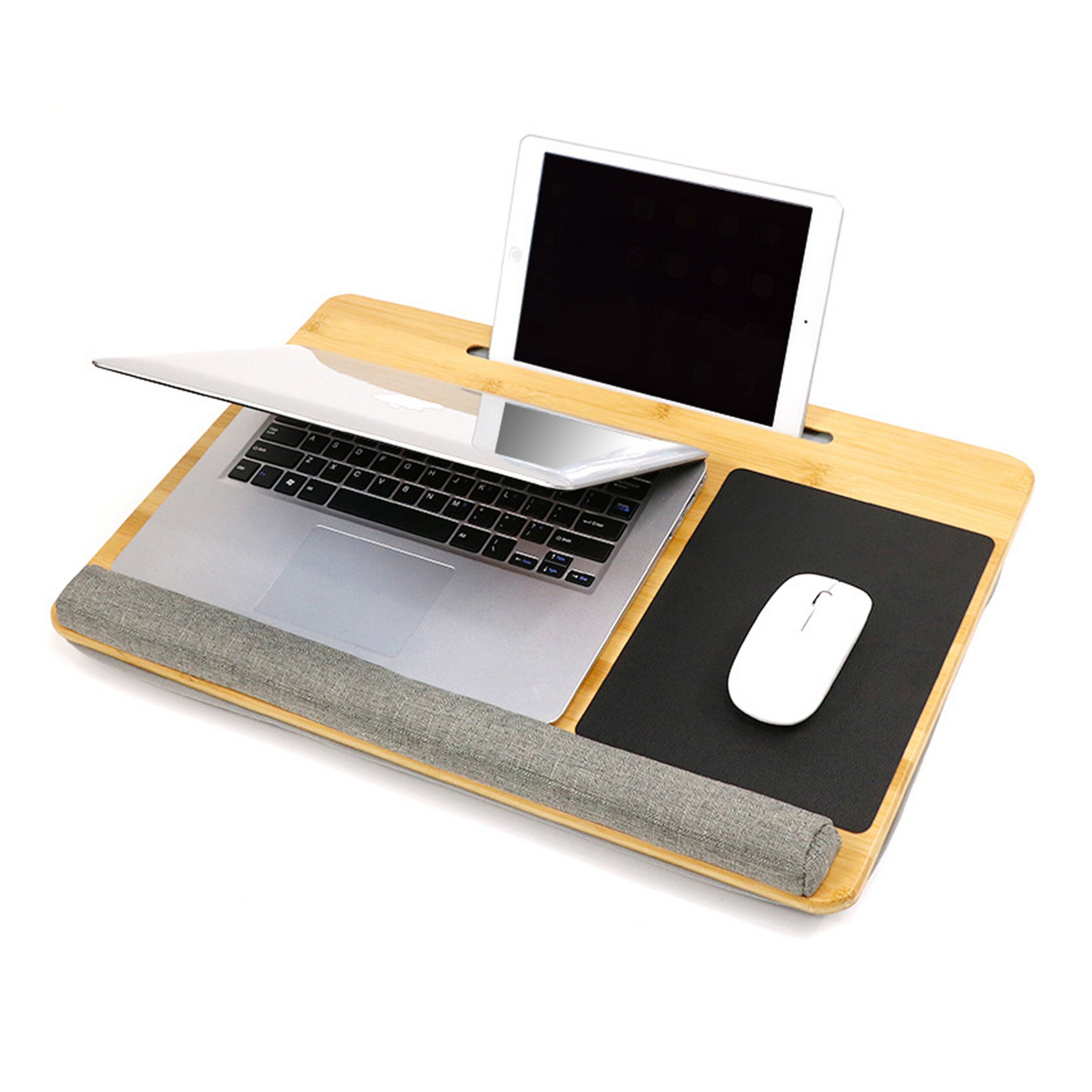 Bambus-Schoßschreibtisch mit Laptop, Tablet, Maus auf Pad und grauer Handgelenkstütze.