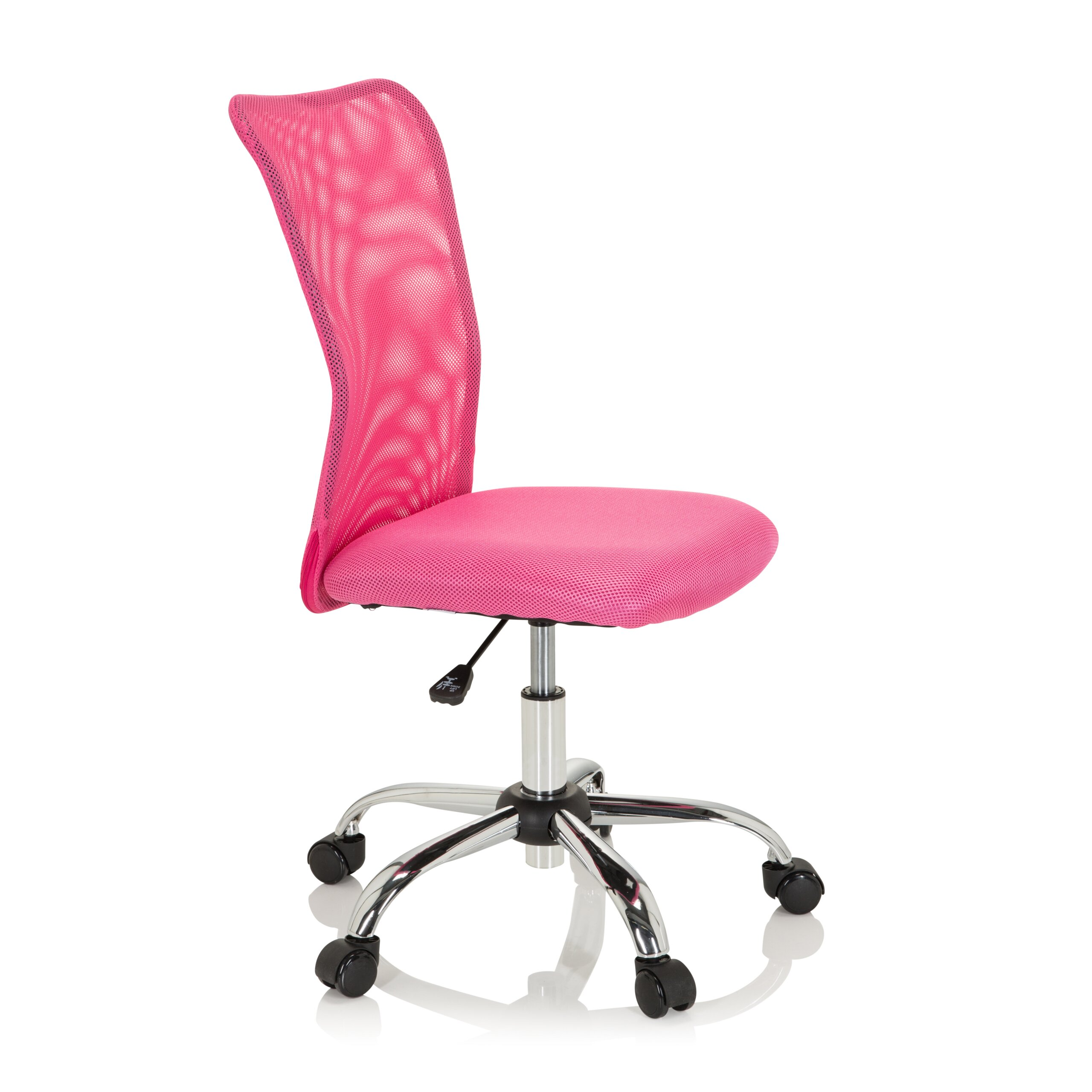 Ein pinker Schreibtischstuhl mit Netzrückenlehne und Metallgestell auf Rollen vor weißem Hintergrund.