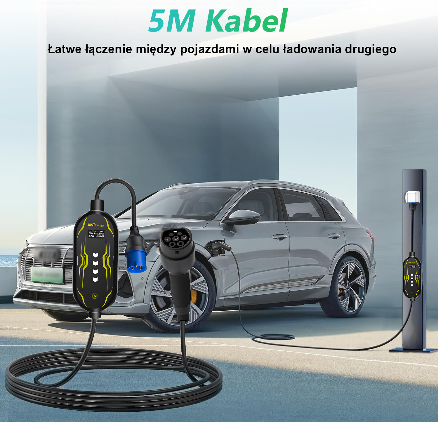 Srebrny samochód elektryczny ładujący się na zewnątrz za pomocą czarnego kabla o długości 5m.