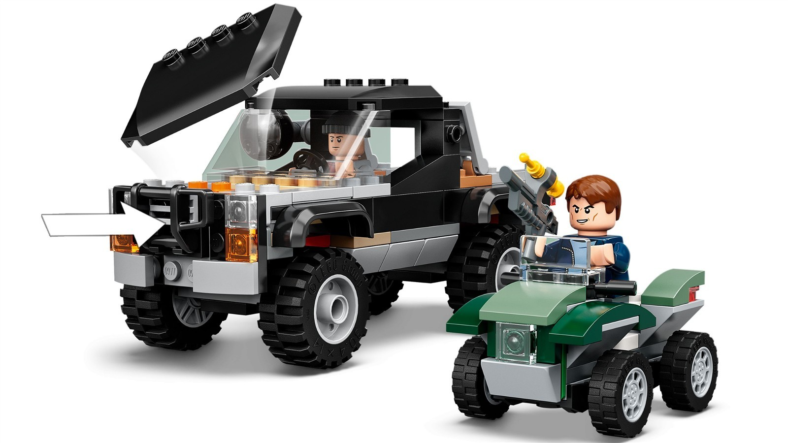 Lego-Geländewagen mit aufklappbarem Dach und kleinerem grünem Quad mit Minifigur und Waffe.