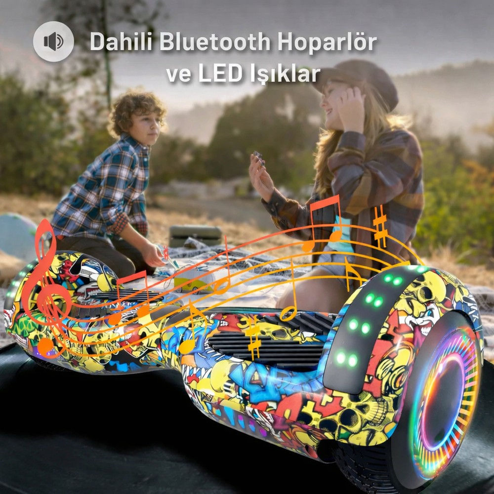 Bluetooth ve LED ışıklı rengarenk hoverboard, arka planda piknik yapan iki çocuk.