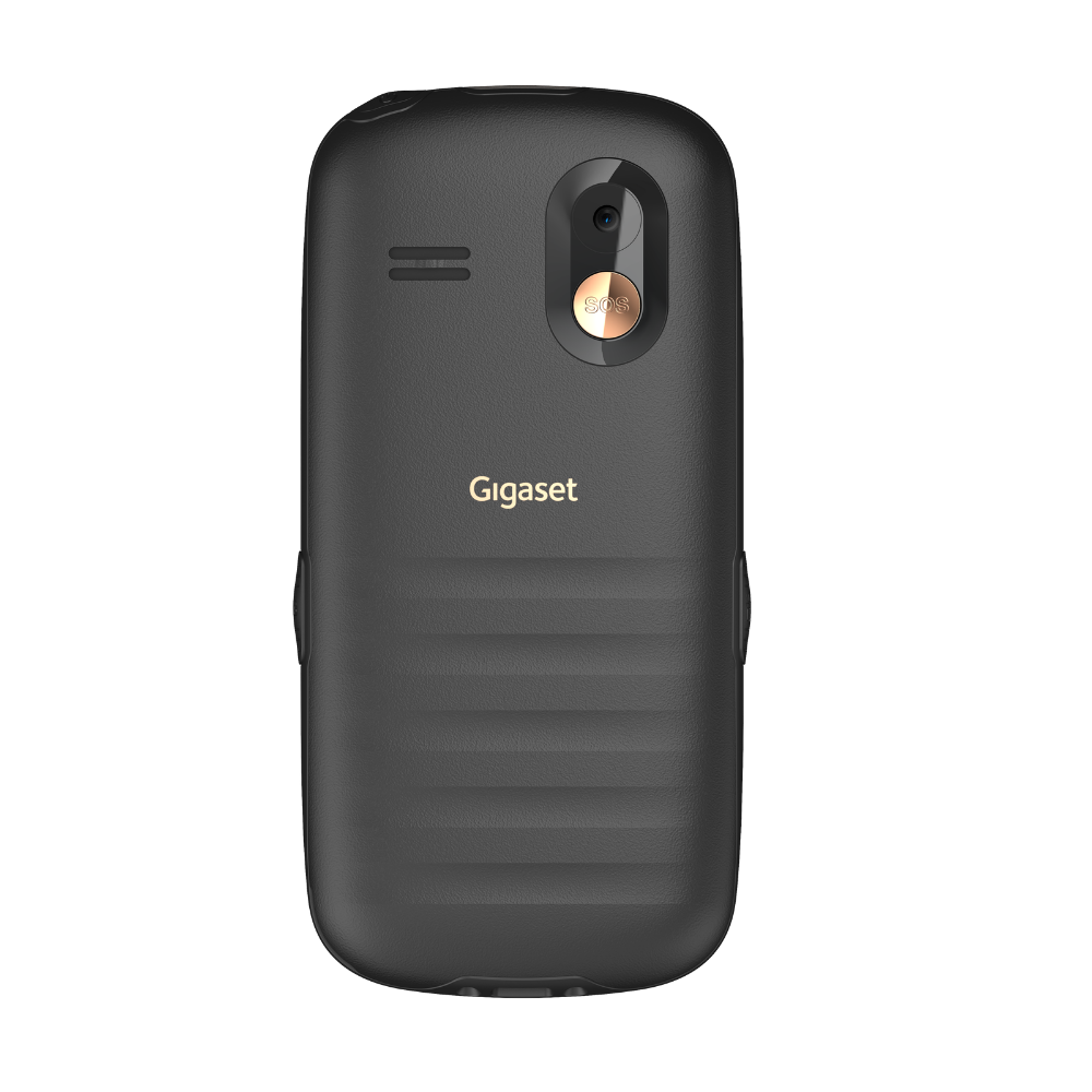 Rückseite eines schwarzen Gigaset-Handys mit Kamera, Lautsprecher und goldener SOS-Taste auf schwarzem Hintergrund.
