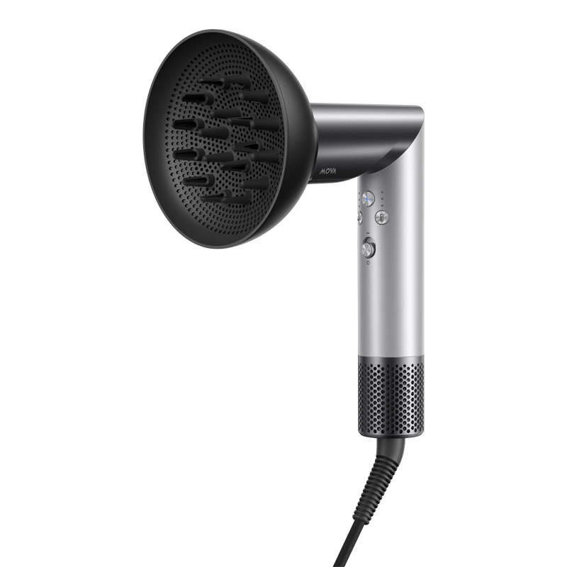 Moderno asciugacapelli grigio e nero con grande diffusore e pulsanti di controllo.