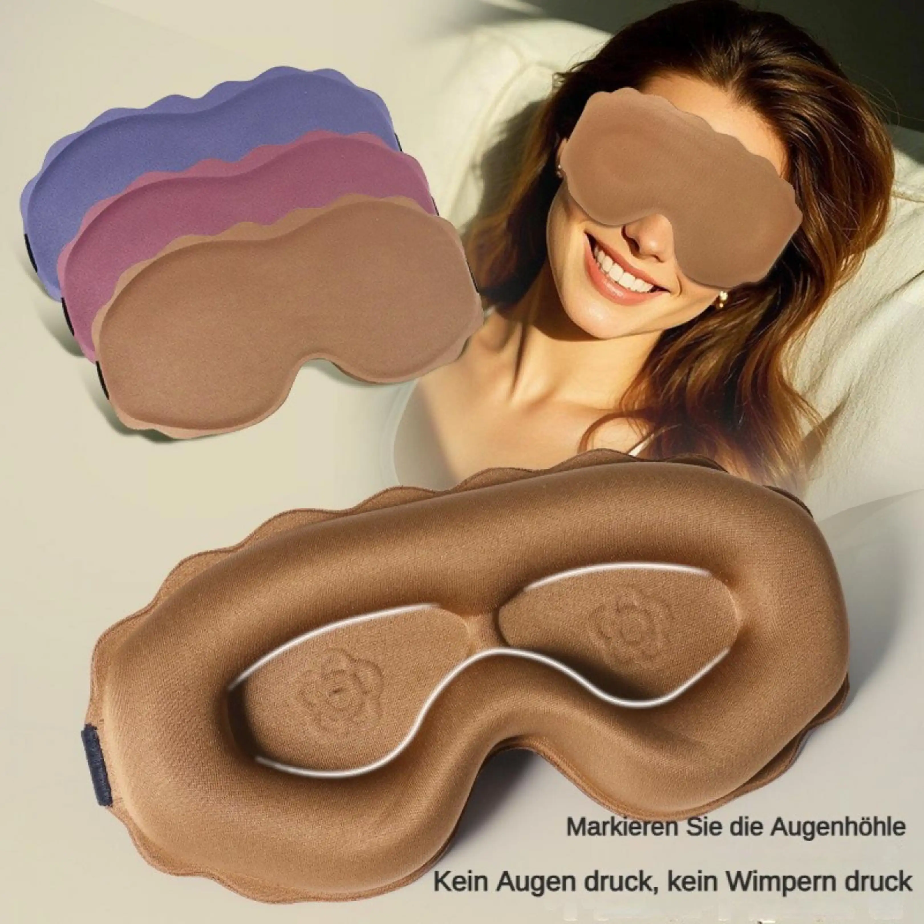 Eine Frau trägt eine braune Schlafmaske, daneben sind weitere Masken in Braun, Pink und Blau zu sehen.
