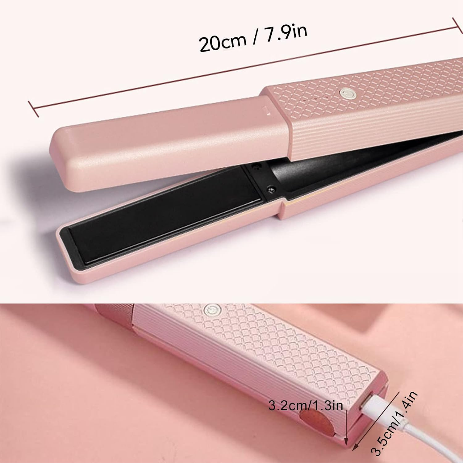 Rosa Mini-Haarglätter mit Abmessungen von 20 cm Länge und 3,5 cm Breite, während er aufgeladen wird.