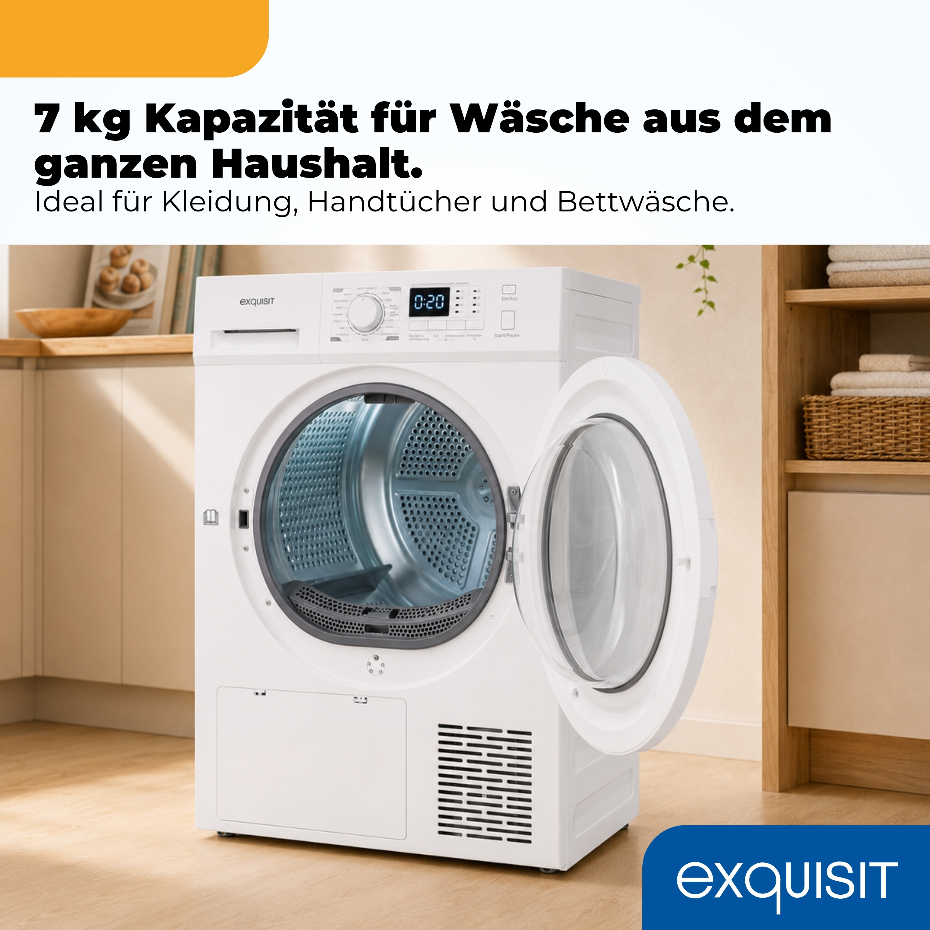Ein weißer Exquisit-Trockner mit offener Tür steht in einem hellen Raum mit Holzregalen und Schränken.