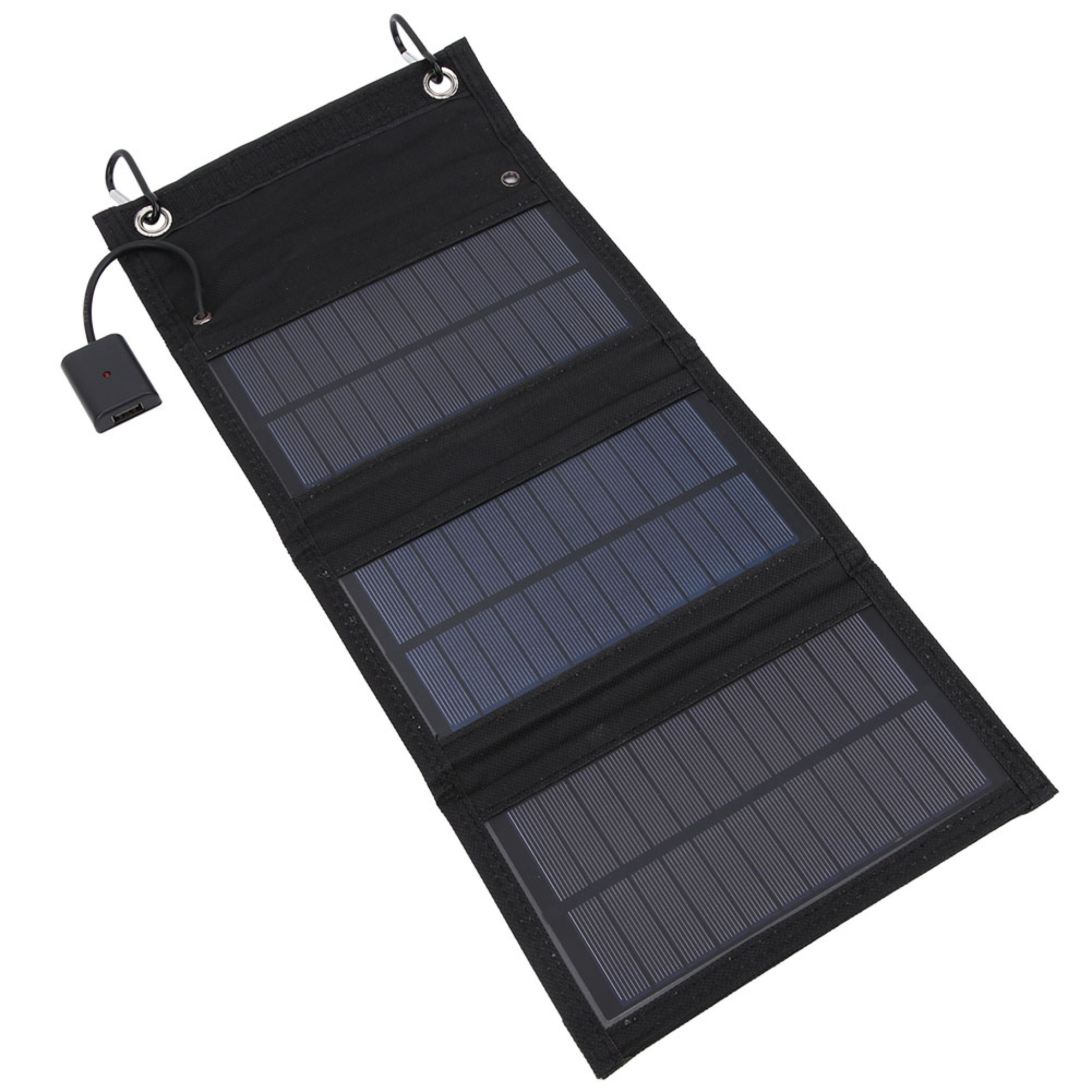 Ein schwarzes tragbares Solarpanel mit vier faltbaren Abschnitten und einem angeschlossenen USB-Anschluss auf weißem Grund.