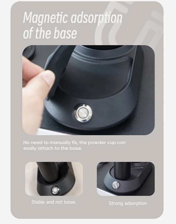 Eine Hand befestigt einen Pulverbecher an einer magnetischen Basis mit Ein-Aus-Schalter.
