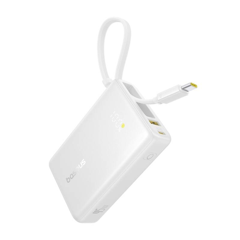 Power bank Baseus bianco con cavo di ricarica integrato e display digitale su sfondo bianco.