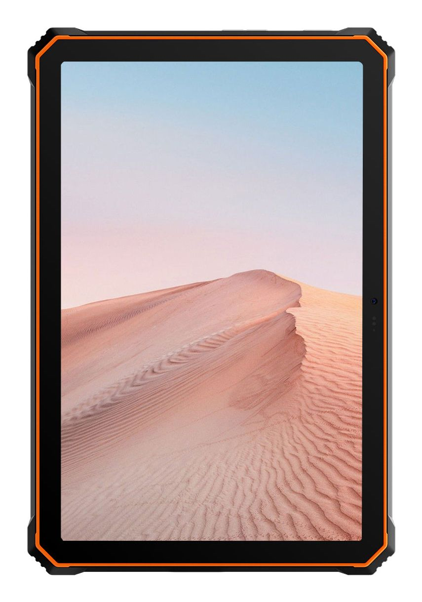 Ein robustes Tablet mit orangem Rand zeigt eine Wüstenlandschaft mit Sanddünen auf dem Bildschirm.