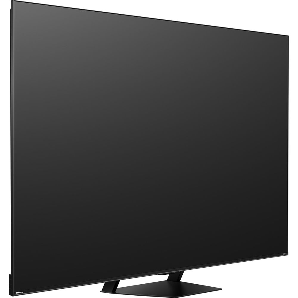 Un grande televisore nero con cornice sottile e supporto piatto, visto di angolazione su sfondo bianco.