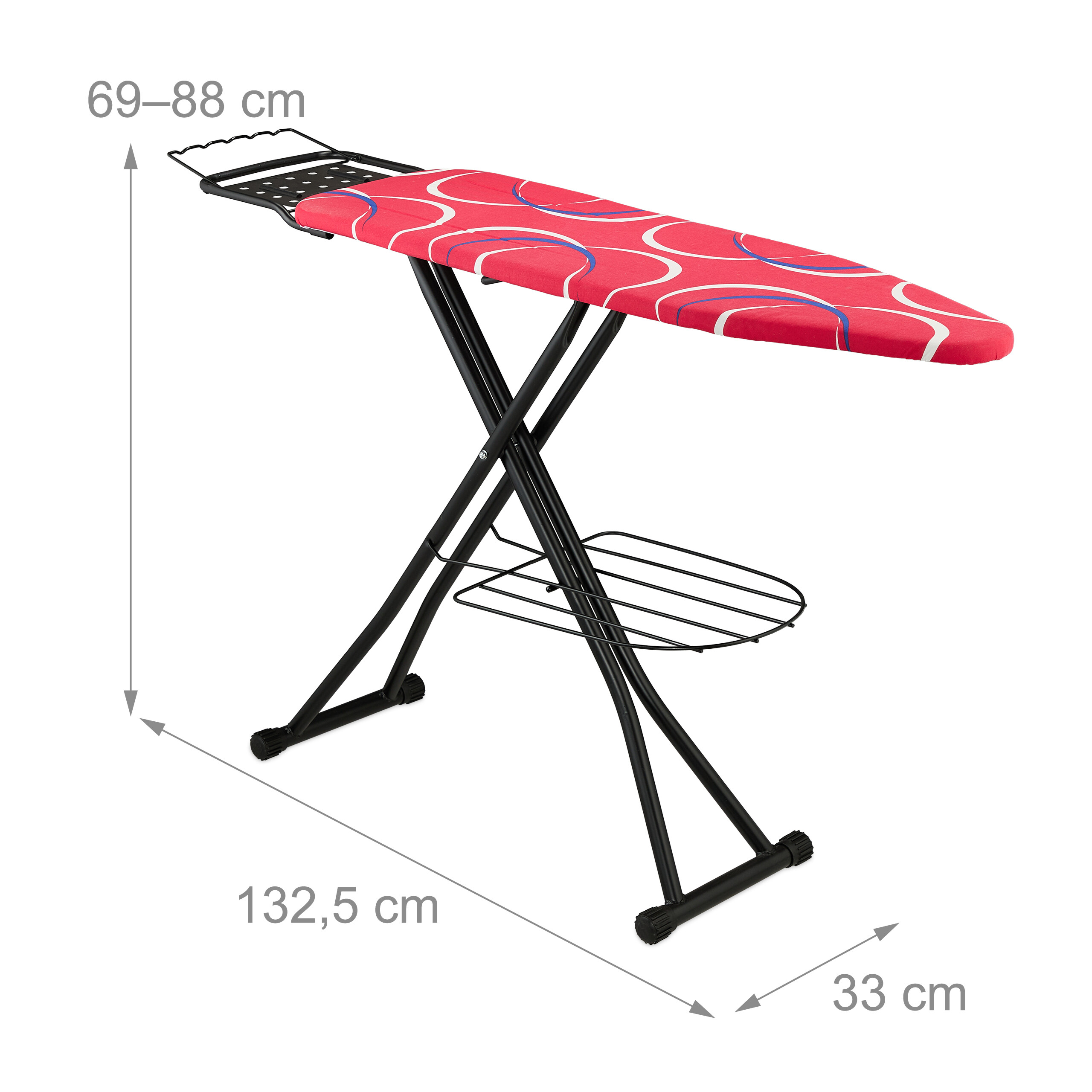 Bügelbrett mit rotem Musterbezug, schwarzem Metallgestell und Bemaßung von 69-88 cm Höhe, 132,5 cm Länge und 33 cm Breite.