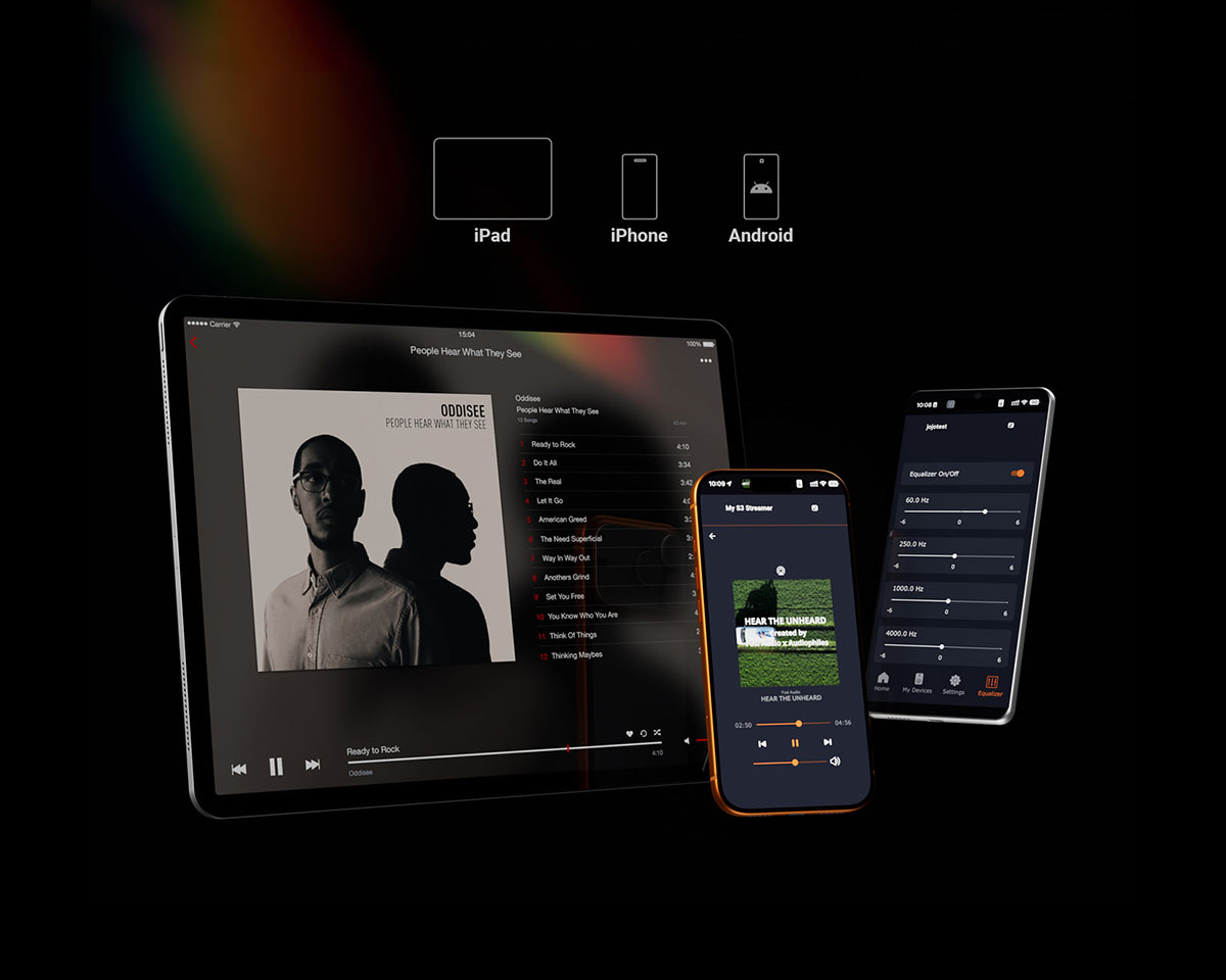 Un iPad, un iPhone y un dispositivo Android muestran aplicaciones de música sobre un fondo oscuro.