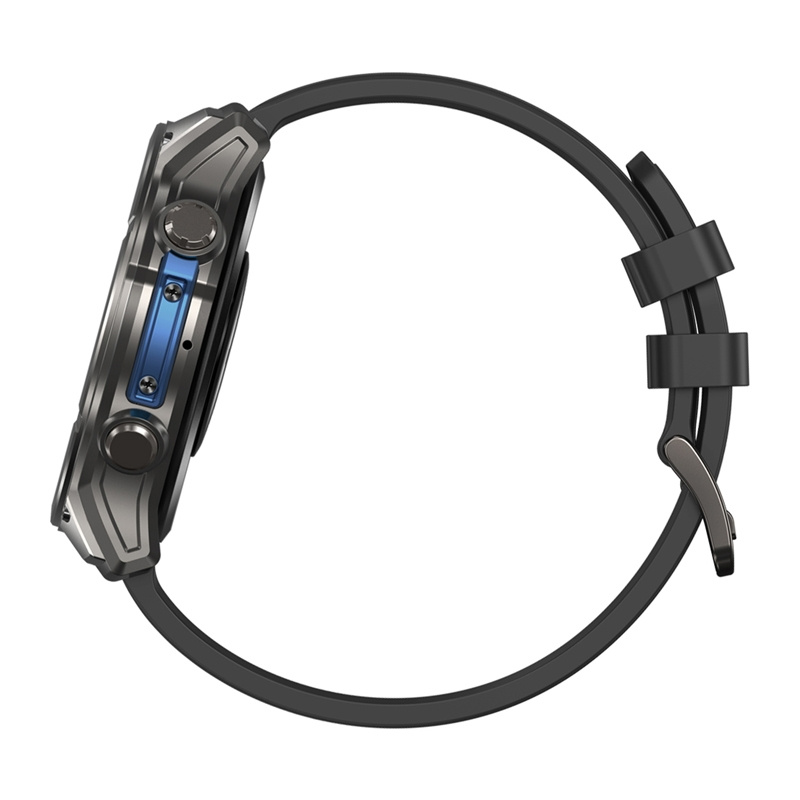 Vista laterale di un orologio sportivo scuro con accento blu e cinturino nero su sfondo bianco.