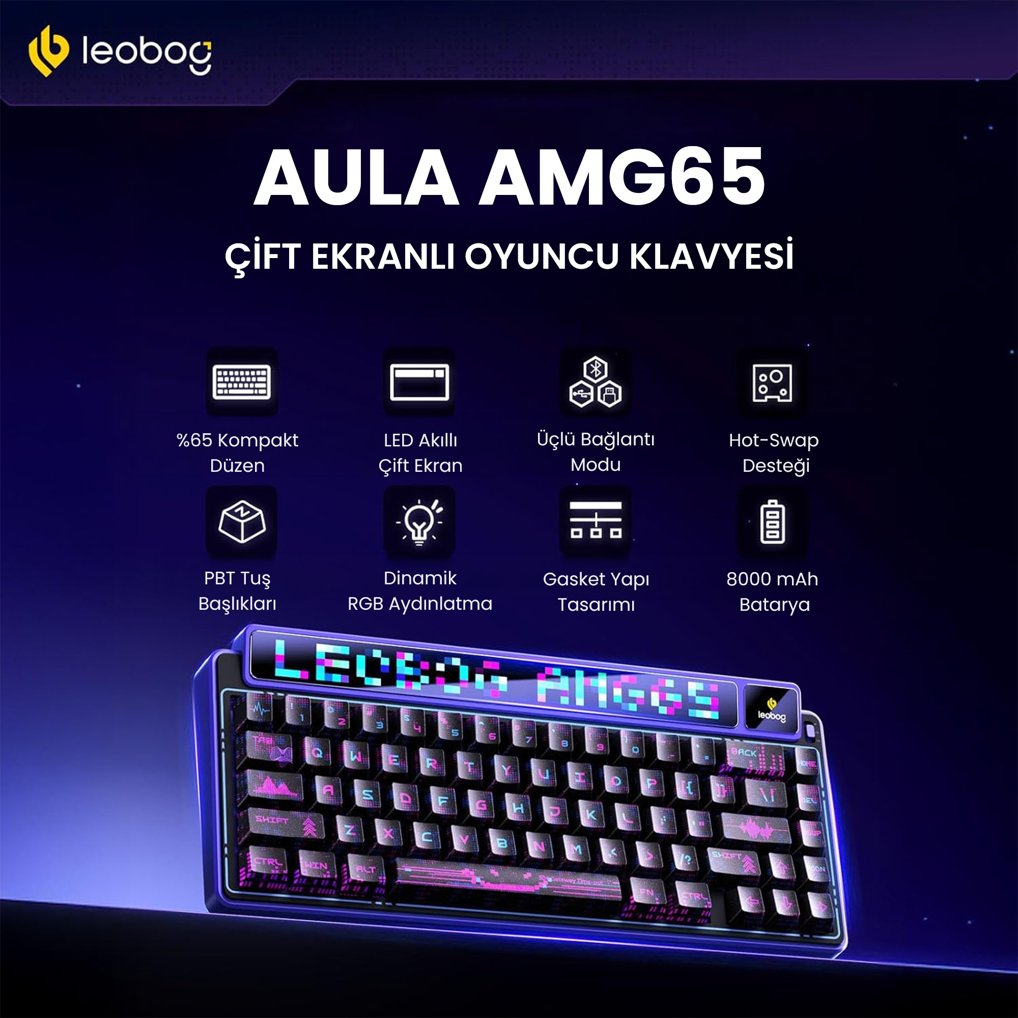 Karanlık arka planda LED ekranlı, RGB aydınlatmalı ve mavi detaylı Aula AMG65 oyuncu klavyesi.