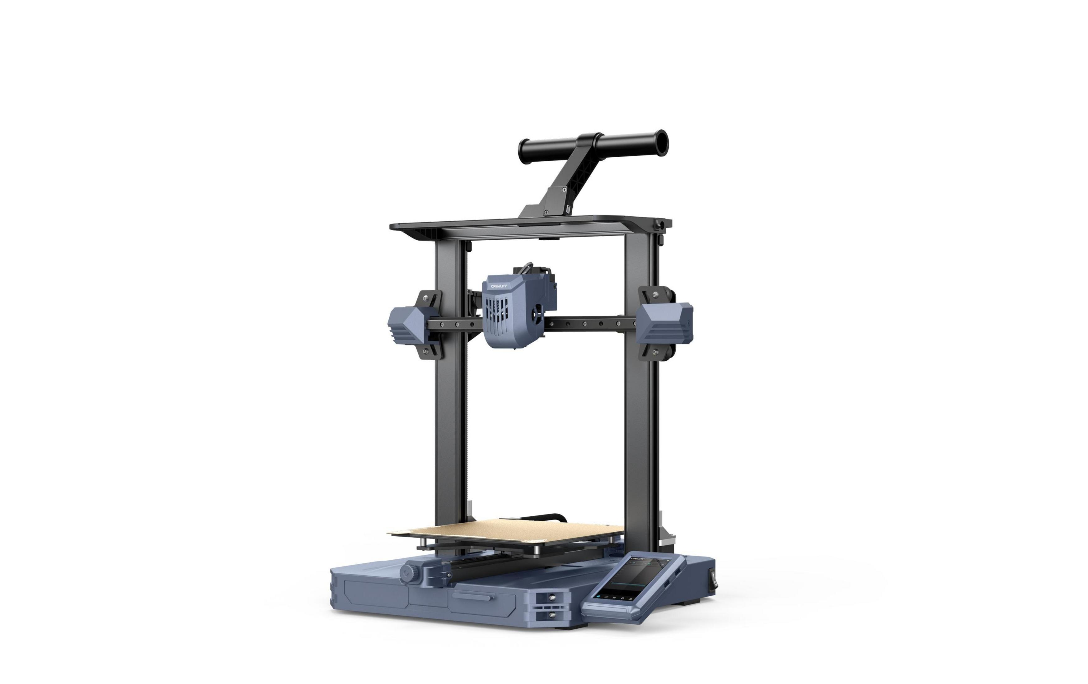 Moderna stampante 3D grigia e nera su sfondo bianco con touchscreen integrato e supporto per bobina.