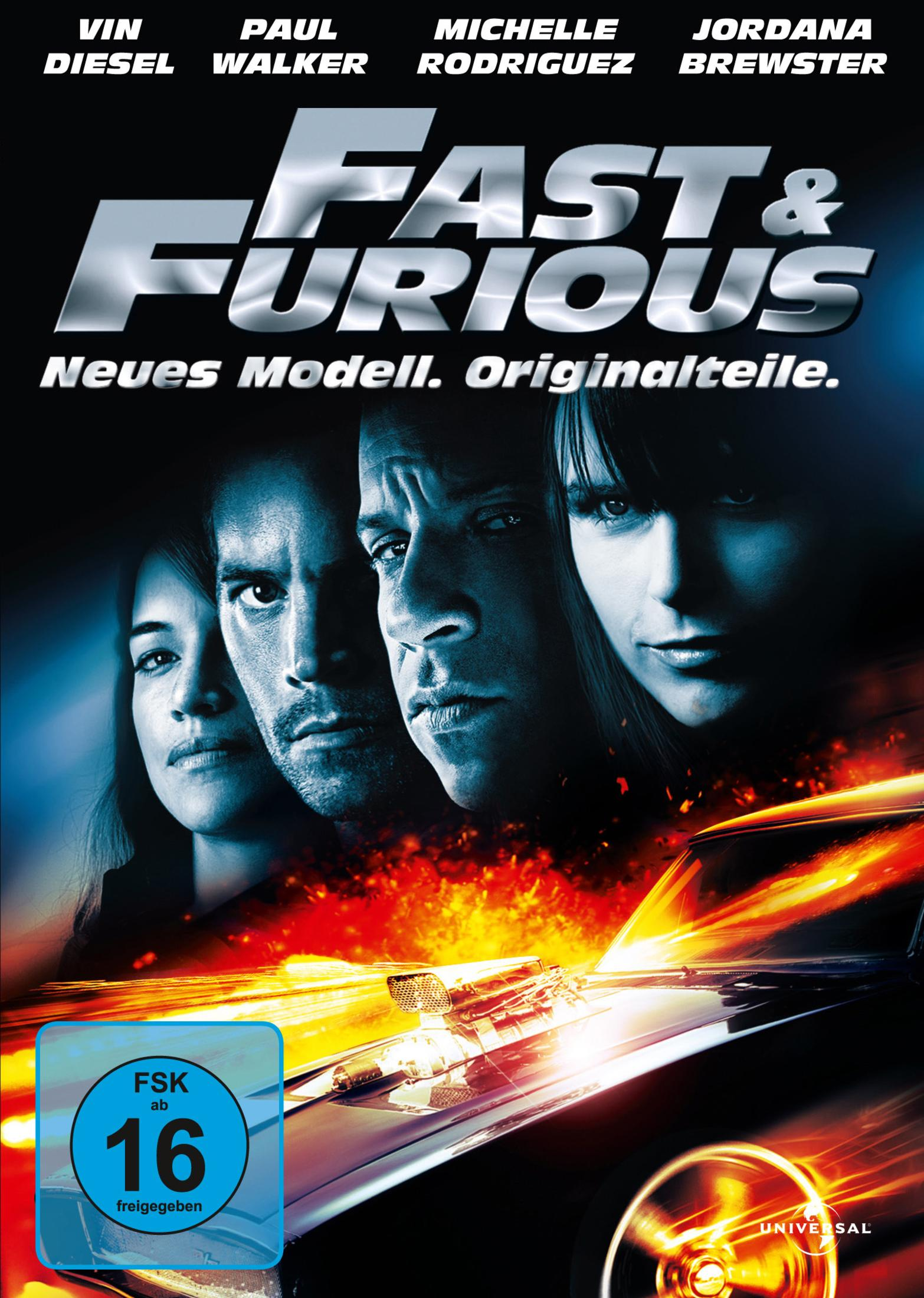 Fast & Furious Filmplakat mit den Gesichtern von vier Hauptdarstellern über einem Muscle-Car in Flammen.