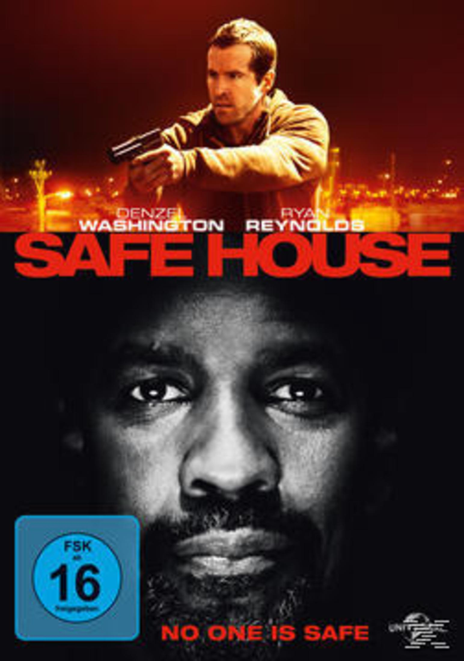 Filmposter zu Safe House mit Ryan Reynolds mit Waffe über einem großen Nahaufnahme von Denzel Washingtons Gesicht.