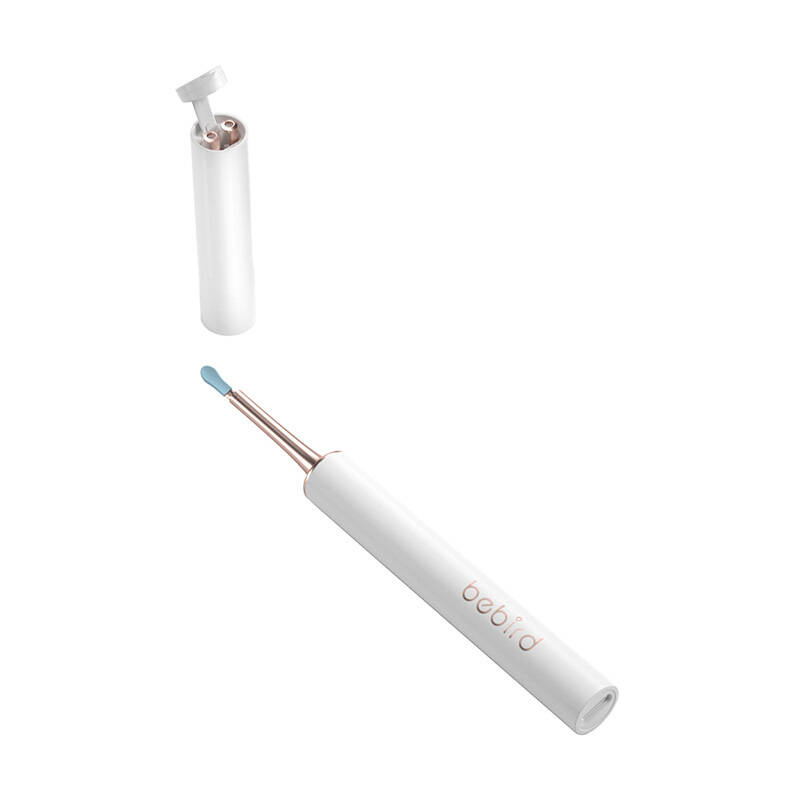 Un pulisciorecchie Bebird bianco con punta blu e custodia protettiva separata su sfondo bianco.