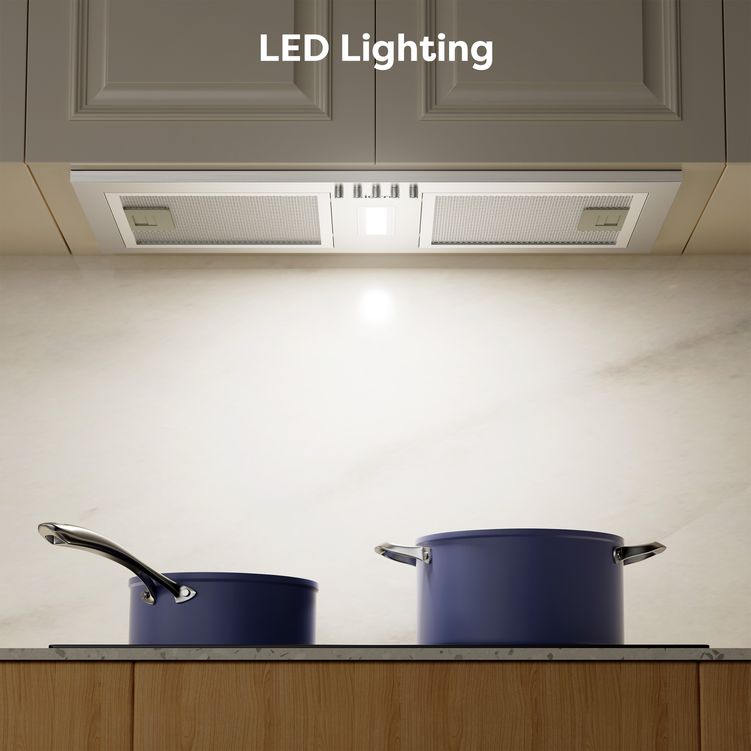 Illuminazione LED sotto i pensili della cucina, che illumina due pentole blu sul piano cottura.
