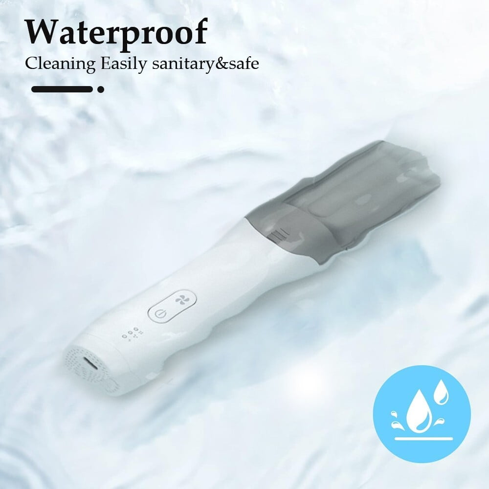 Ein weiß-graues, wasserdichtes Gerät liegt auf einer wässrigen Oberfläche mit Text und Symbolen.