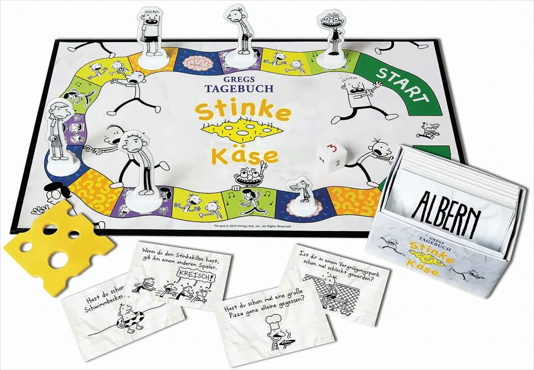 Ein Gregs Tagebuch Brettspiel mit Figuren, Karten, einem Würfel und gelbem Käse auf weißem Hintergrund.