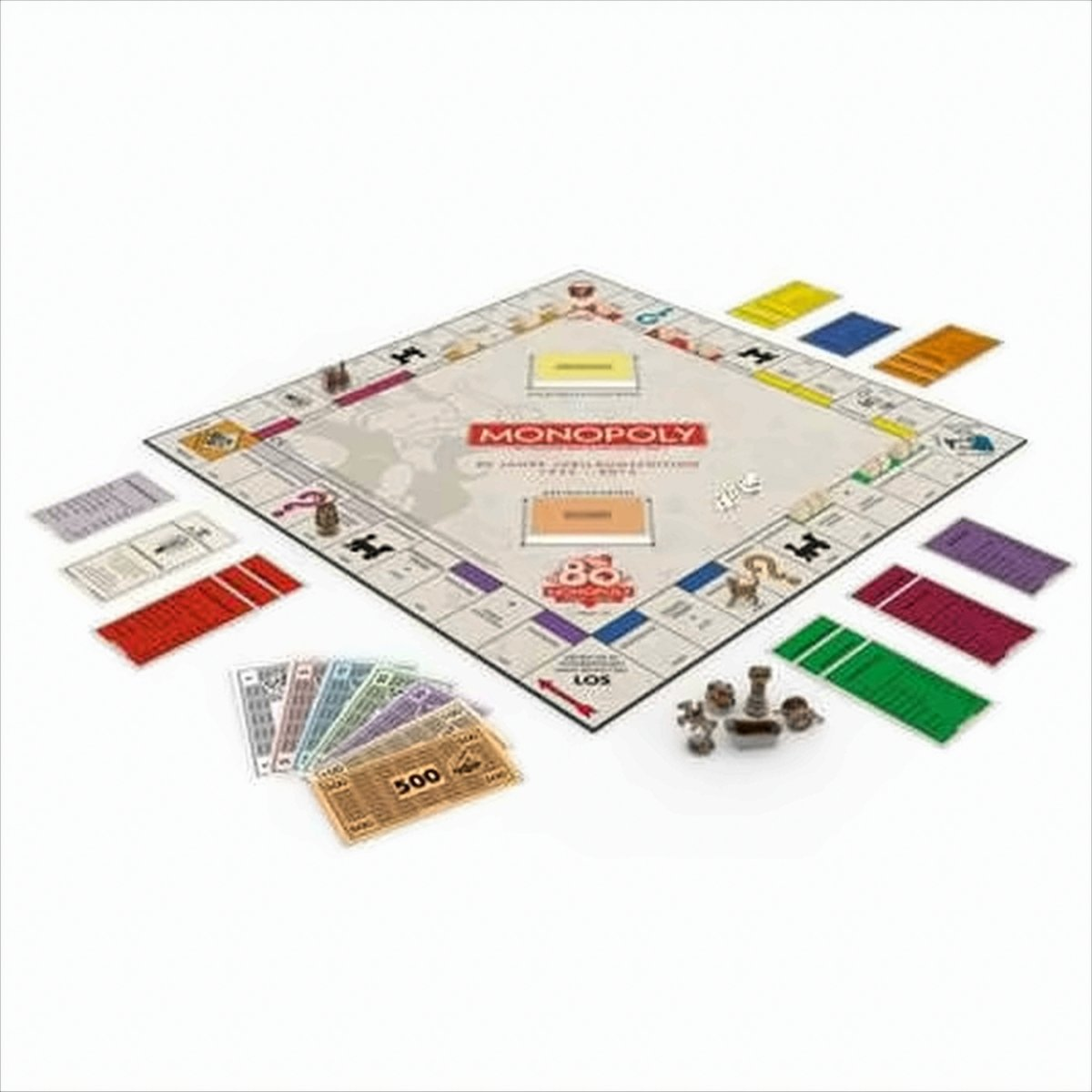 Ein Monopoly-Spielfeld mit Karten, Geld und Spielfiguren auf weißem Hintergrund.