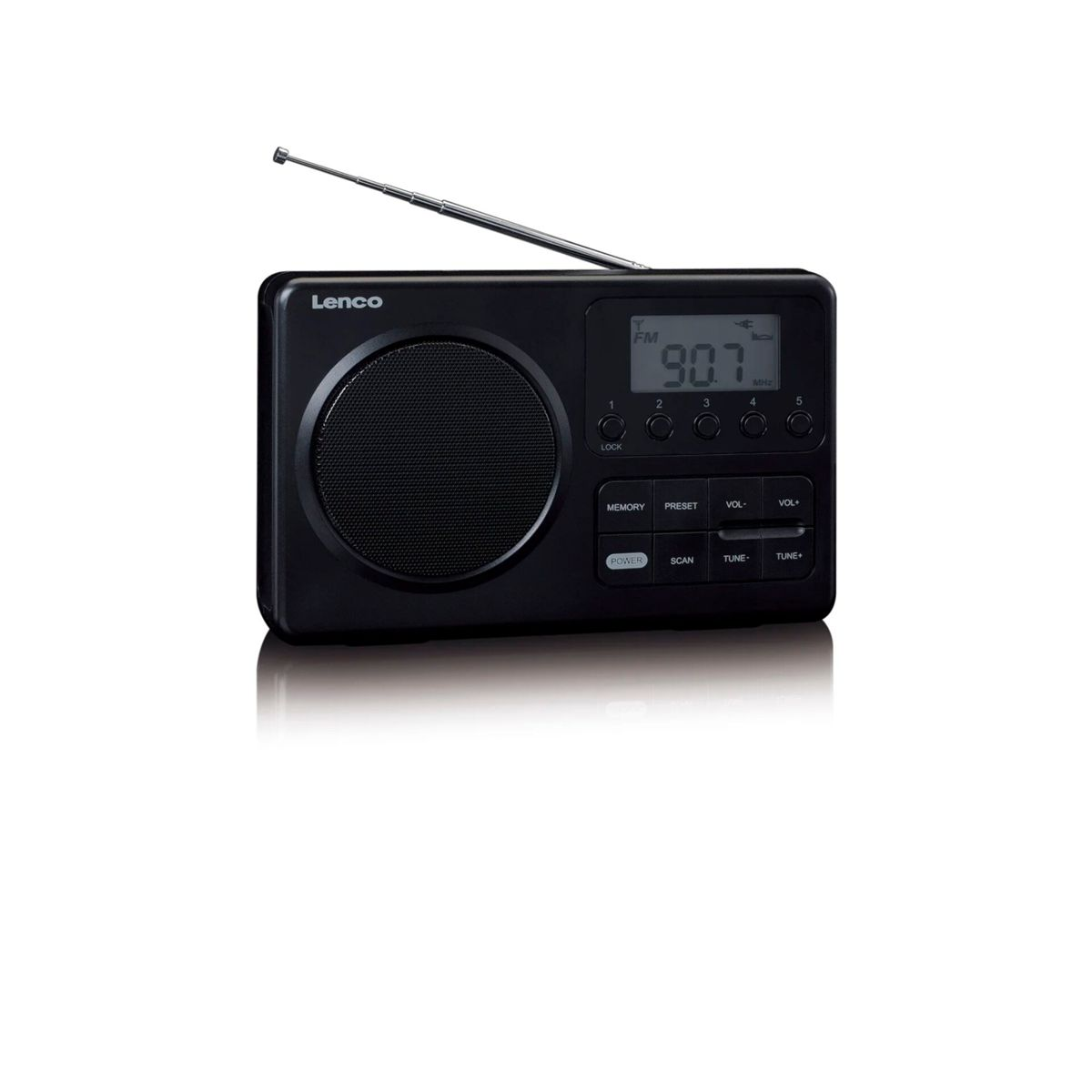 Radio portatile Lenco nera con antenna telescopica, display digitale, pulsanti di controllo e altoparlante su sfondo bianco.