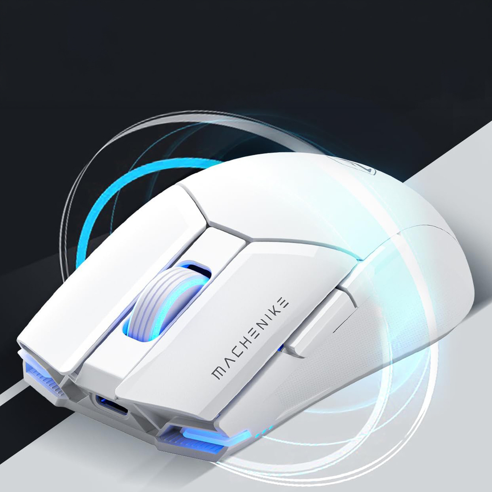 Un elegante mouse da gioco bianco con luci blu luminose su una superficie inclinata.
