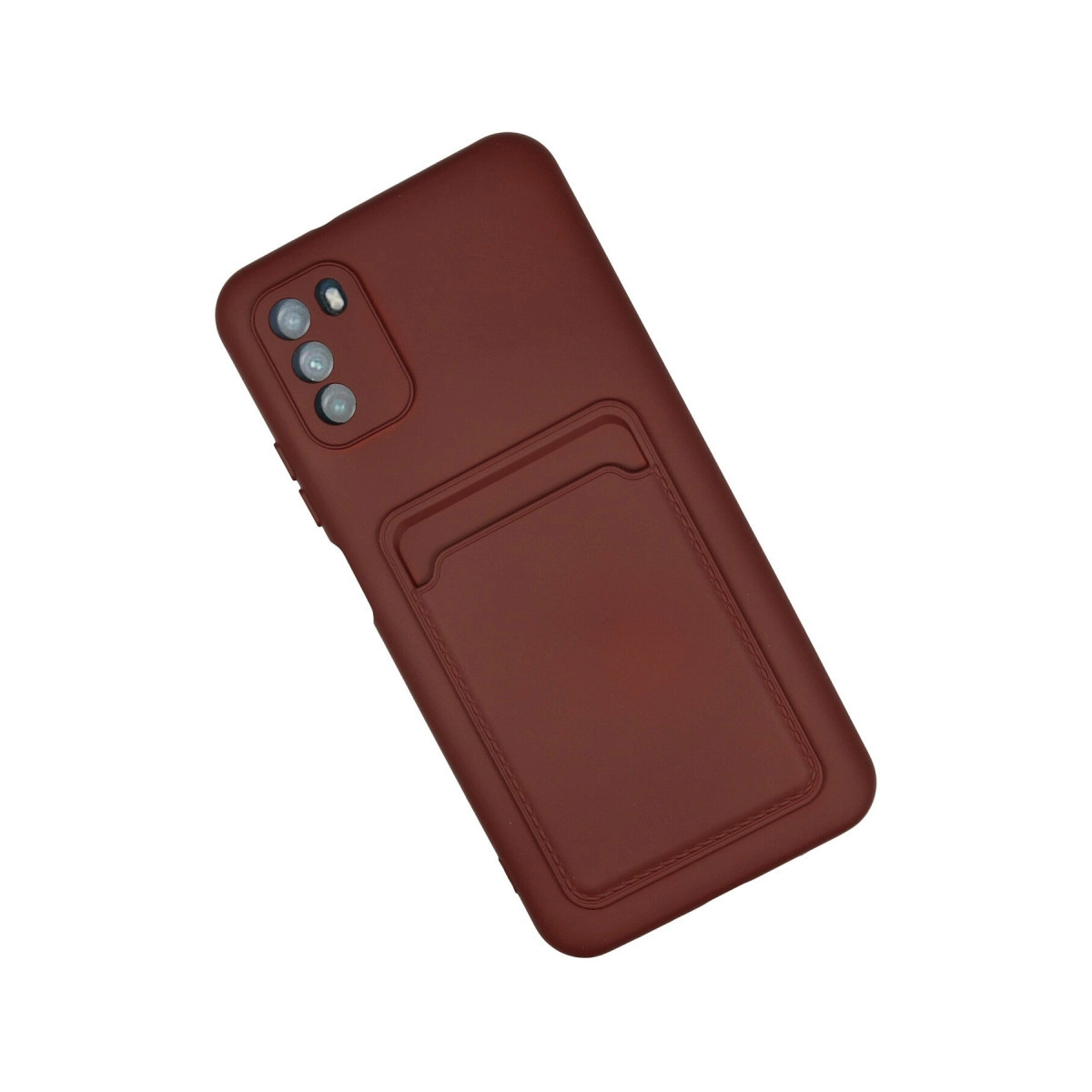 Arka tarafında entegre kart cebi ve üç kamera deliği olan kırmızı akıllı telefon kılıfı, beyaz arka plan üzerinde.