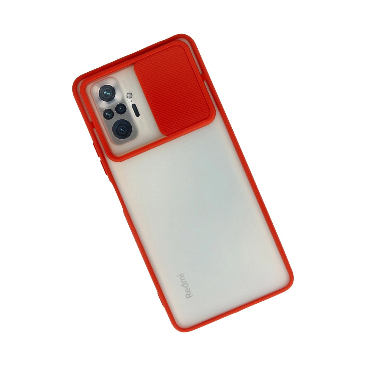 Mat beyaz arka yüzeye ve kamera kapaklı kırmızı koruyucu kılıfa sahip bir Redmi akıllı telefon.