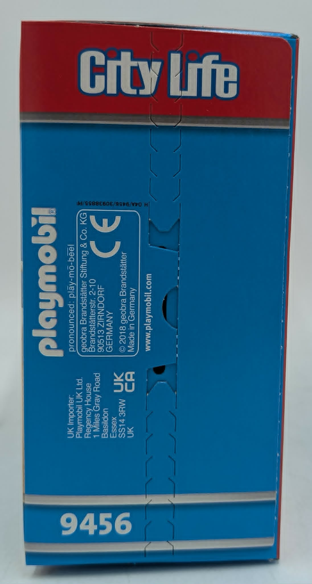 Blaue Playmobil City Life Verpackungsseite mit Herstellerinformationen und der Nummer 9456.
