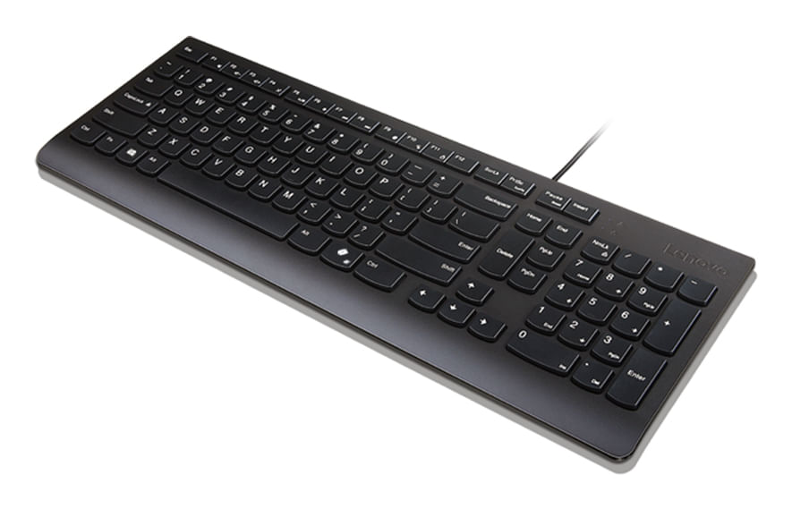 Un elegante teclado negro Lenovo sobre fondo blanco, con teclado numérico y cable.