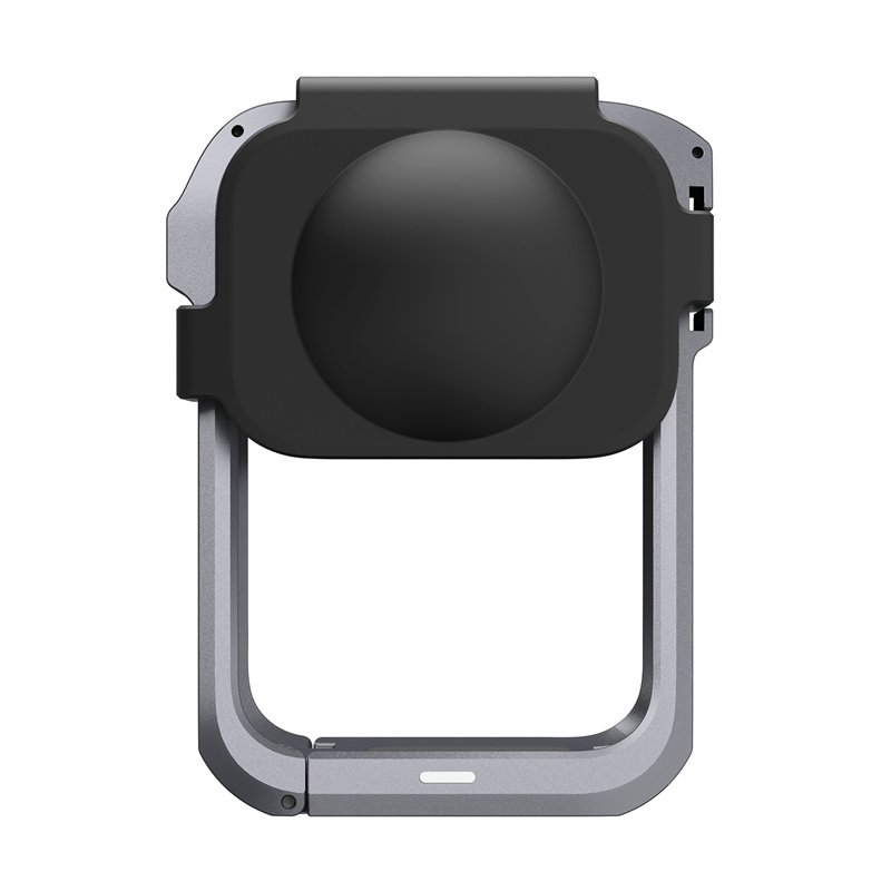 Un telaio in metallo grigio con copertura protettiva nera per fotocamera di drone su sfondo bianco.
